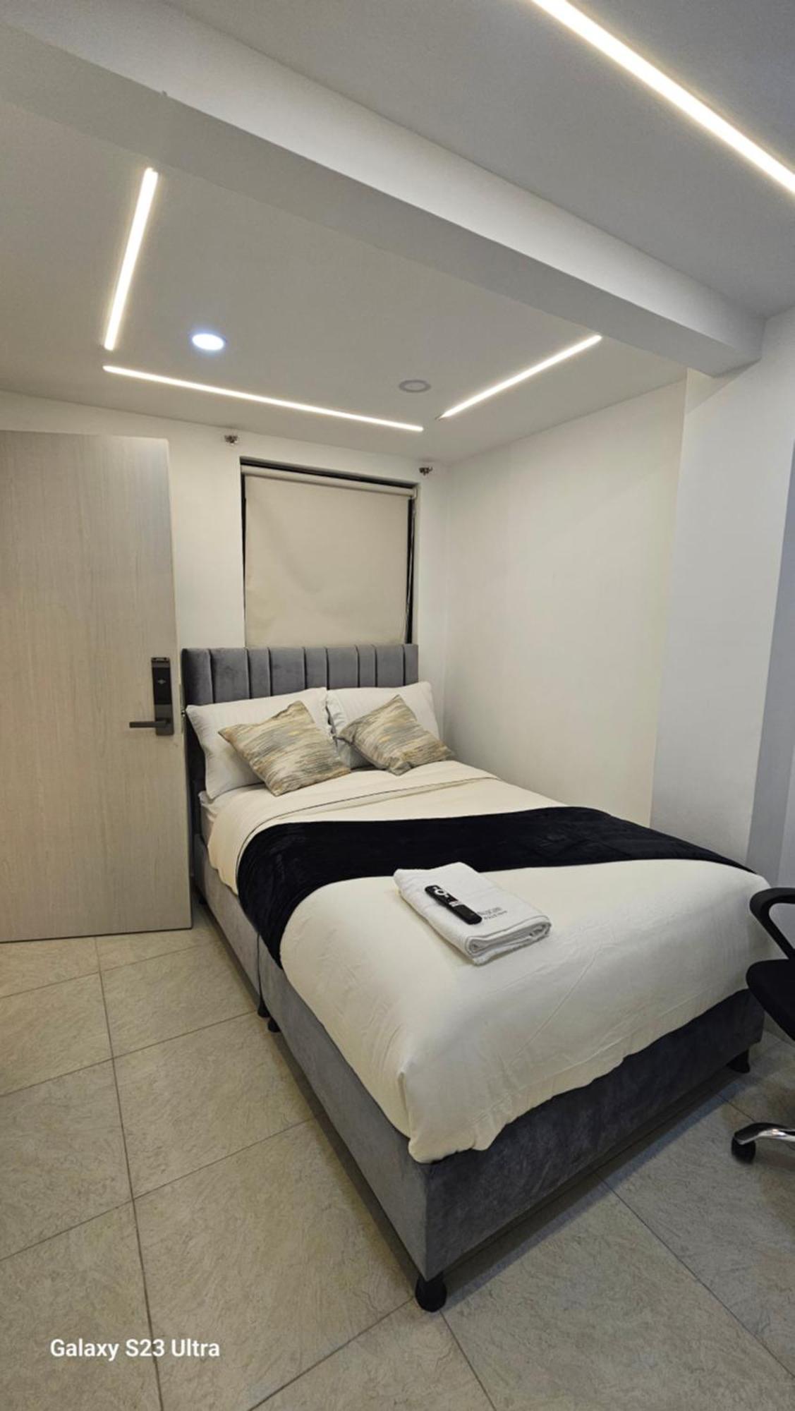 Hotel West Inn Богота Экстерьер фото