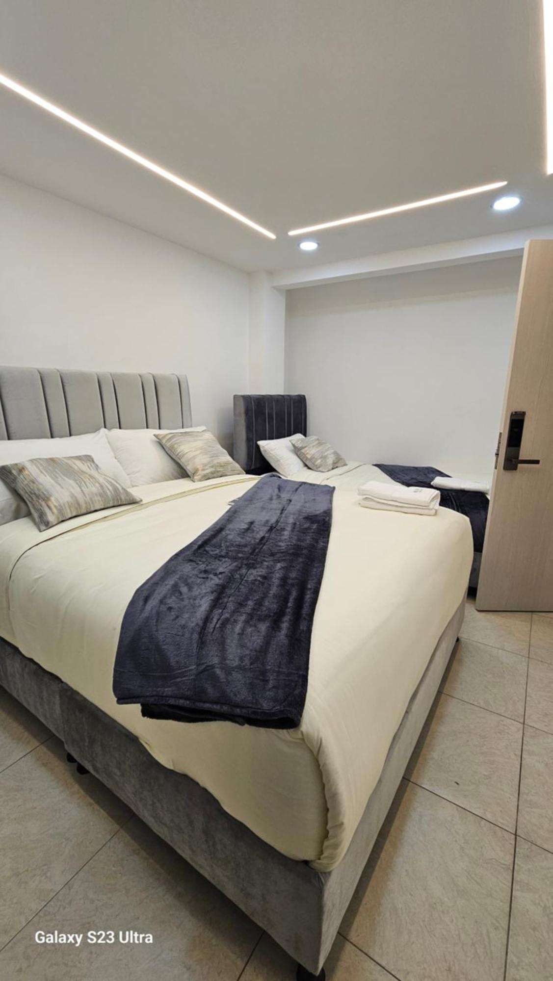 Hotel West Inn Богота Экстерьер фото
