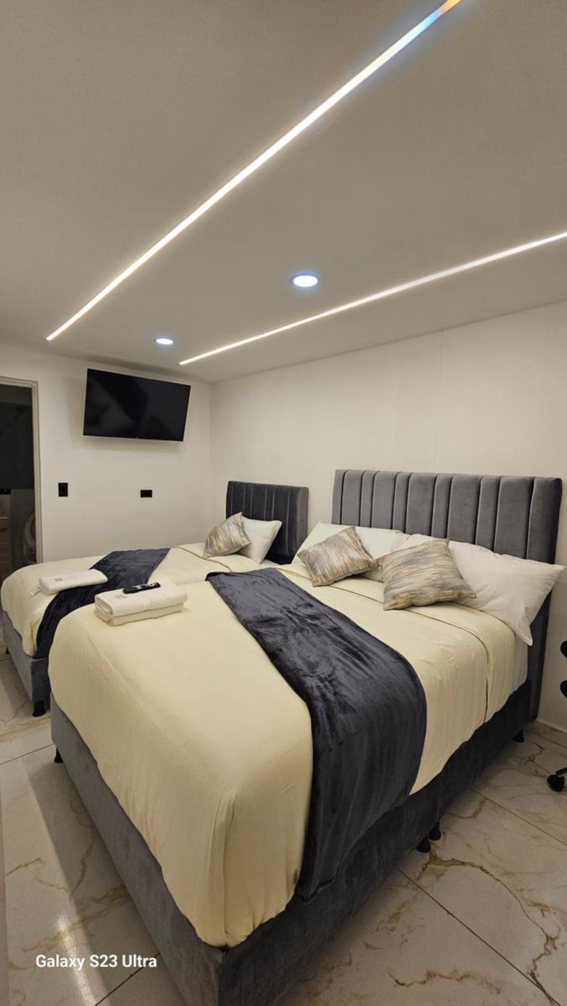 Hotel West Inn Богота Экстерьер фото