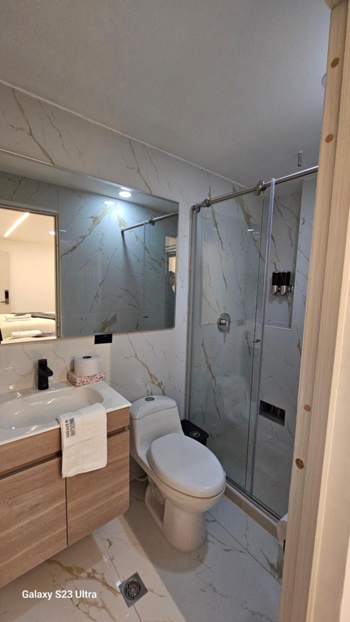 Hotel West Inn Богота Экстерьер фото
